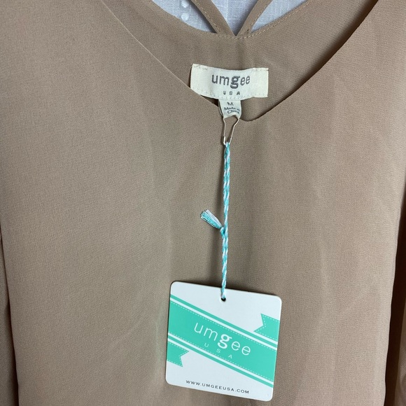 Umgee Sheer/Lace layed Top NWT size Medium - Picture 4 of 5